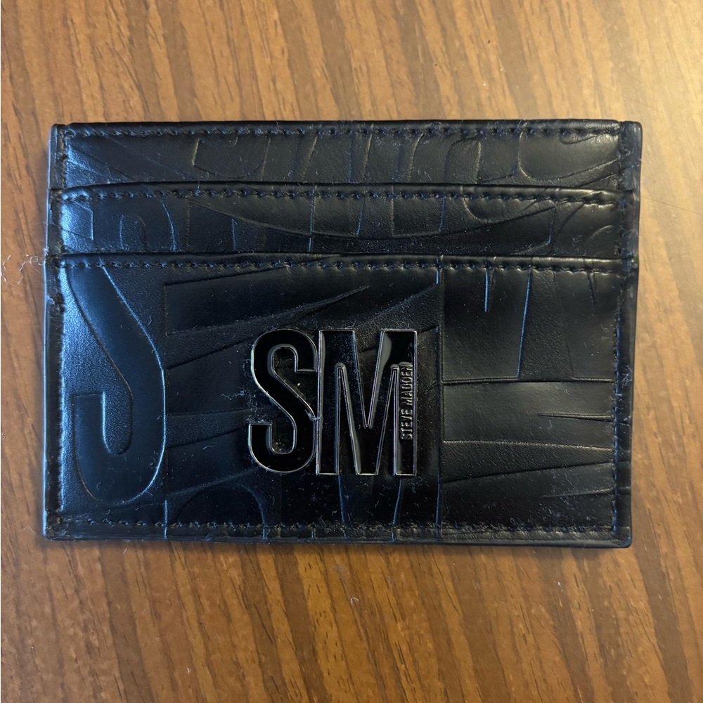 NWOT - Steve Madden Black Card Holder with Embossed Logo